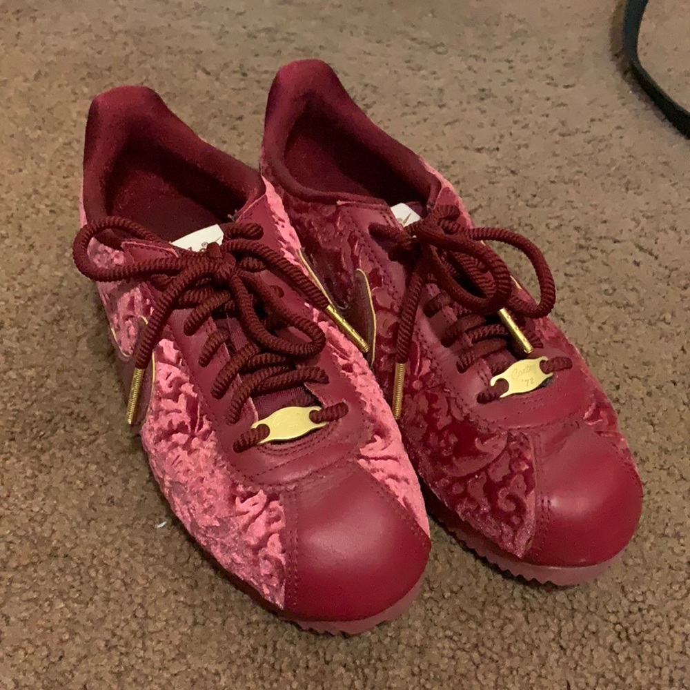 Red velvet Nike Cortez